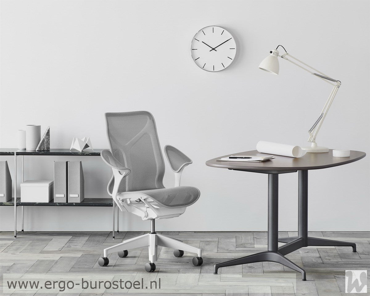 Cosm Graphite medium rug [Herman Miller]
