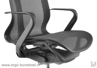 Cosm Graphite medium rug [Herman Miller]