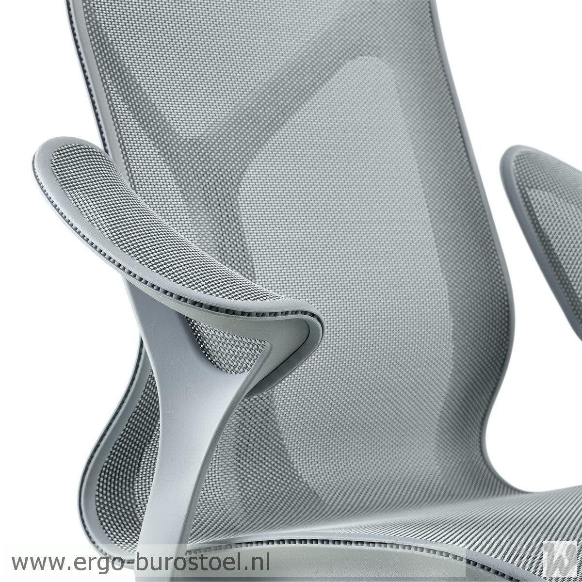 Cosm Graphite medium rug [Herman Miller]